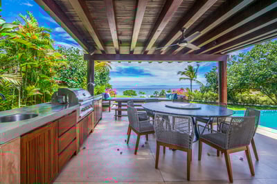 Luxury Villa Photo #23