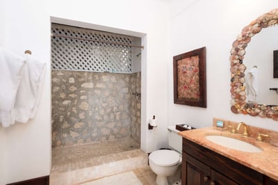 Luxury Villa Photo #33