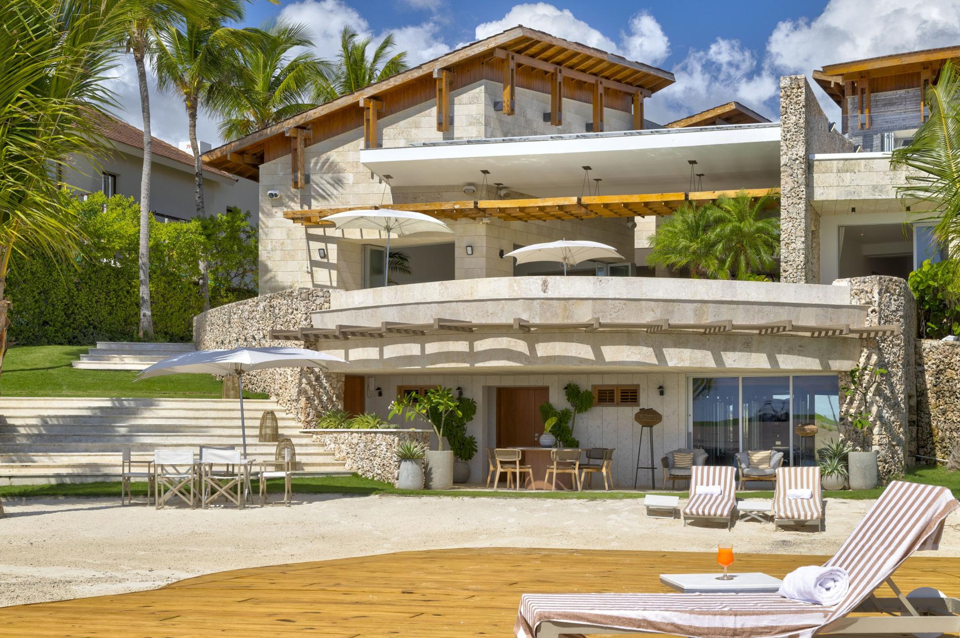 Las Iguanas 47 | Oceania - 2