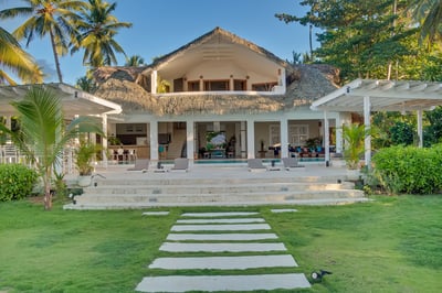 Luxury Villa Photo #2