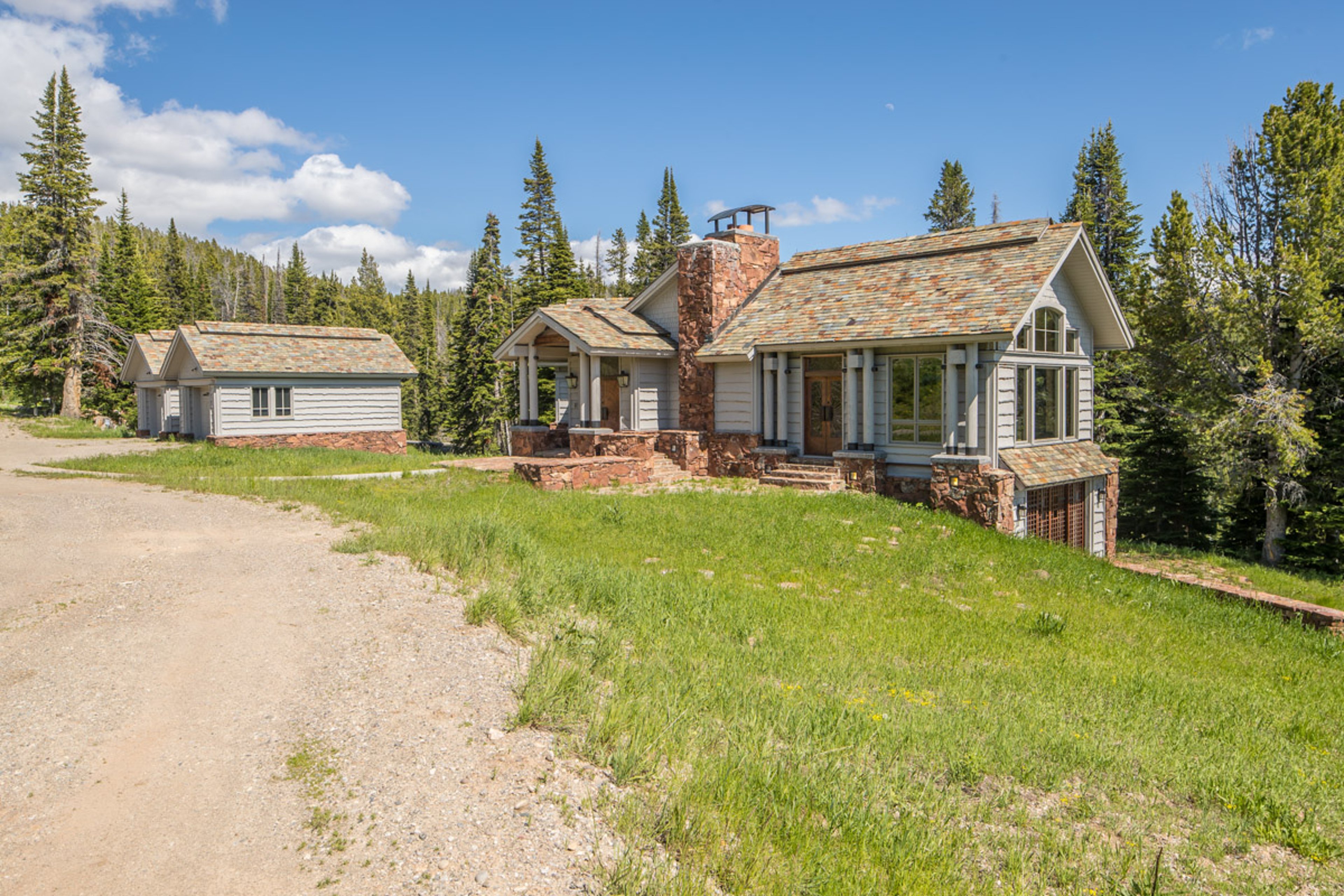 Beehive Basin Chalet - 34